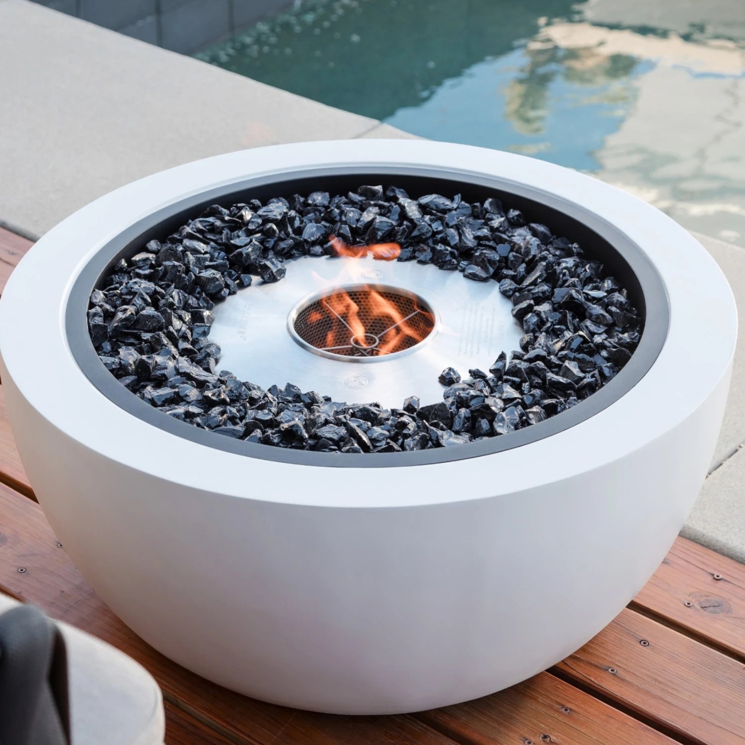 Pod 30 - Bone Outdoor Bioethanol Fireplace